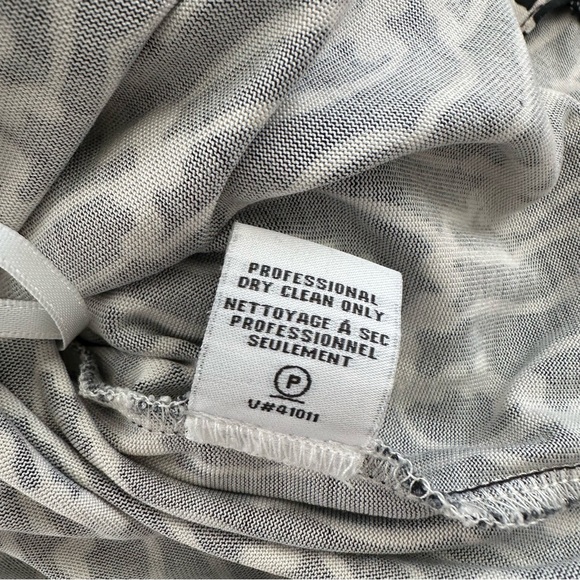 Diane Von Furstenburg New Julian Silk Jersey Wrap Dress in Black White Size 2 - Picture 11 of 11